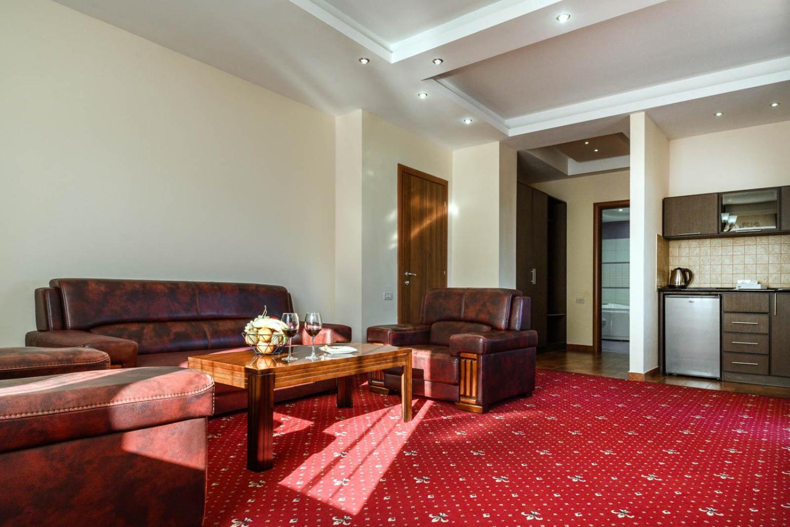 Alpina By Stellar Hotels, Hotel