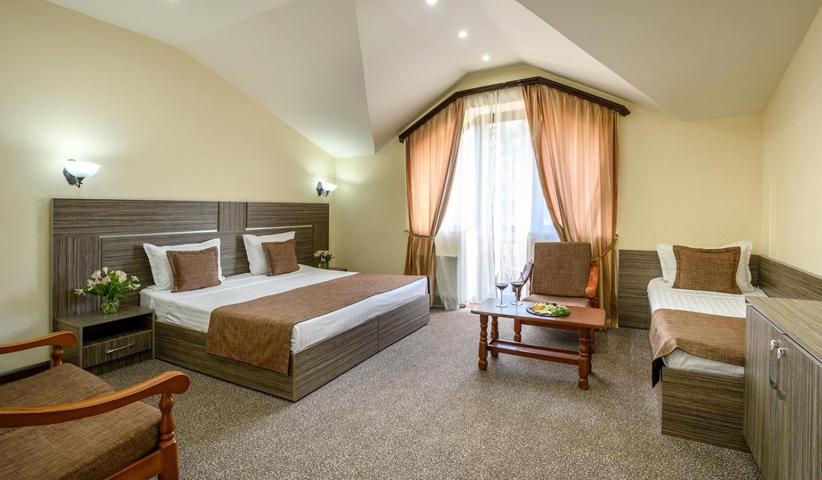 Alpina By Stellar Hotels, 4*